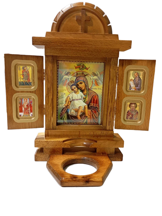 Стенен иконостас